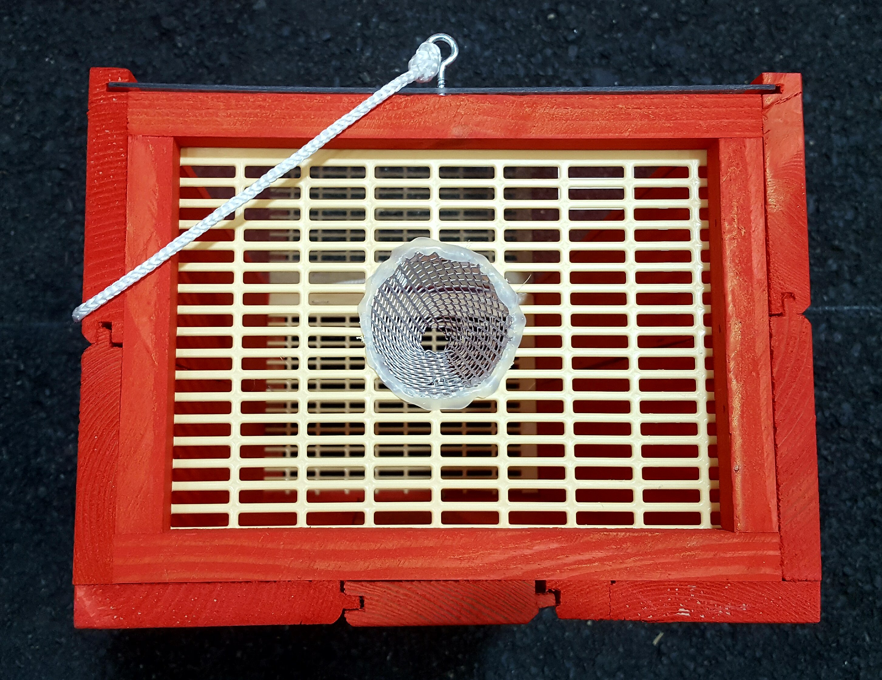 LABEL ABEILLE - Piège à frelons