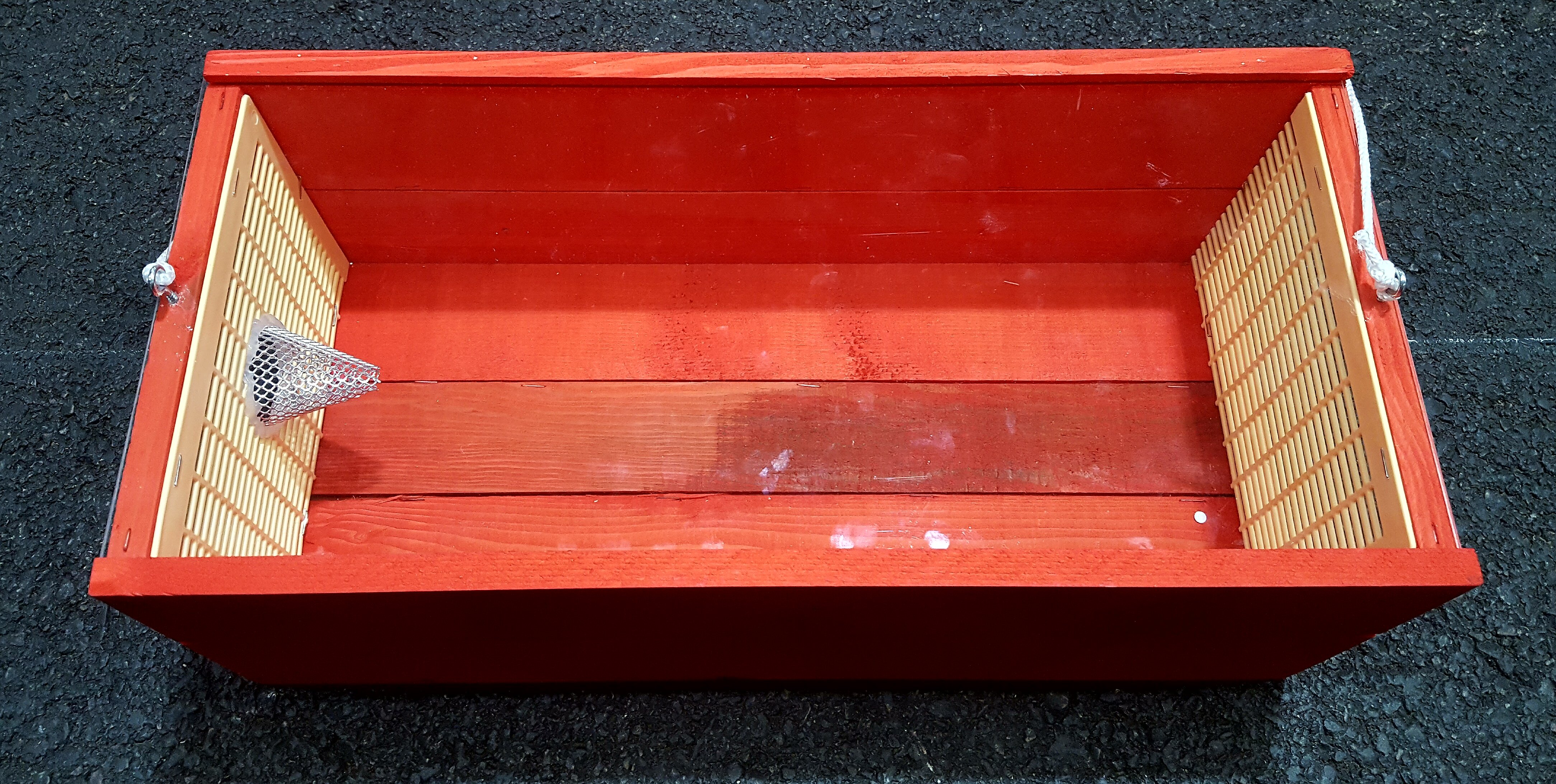 LABEL ABEILLE - détail piège à frelons asiatiques